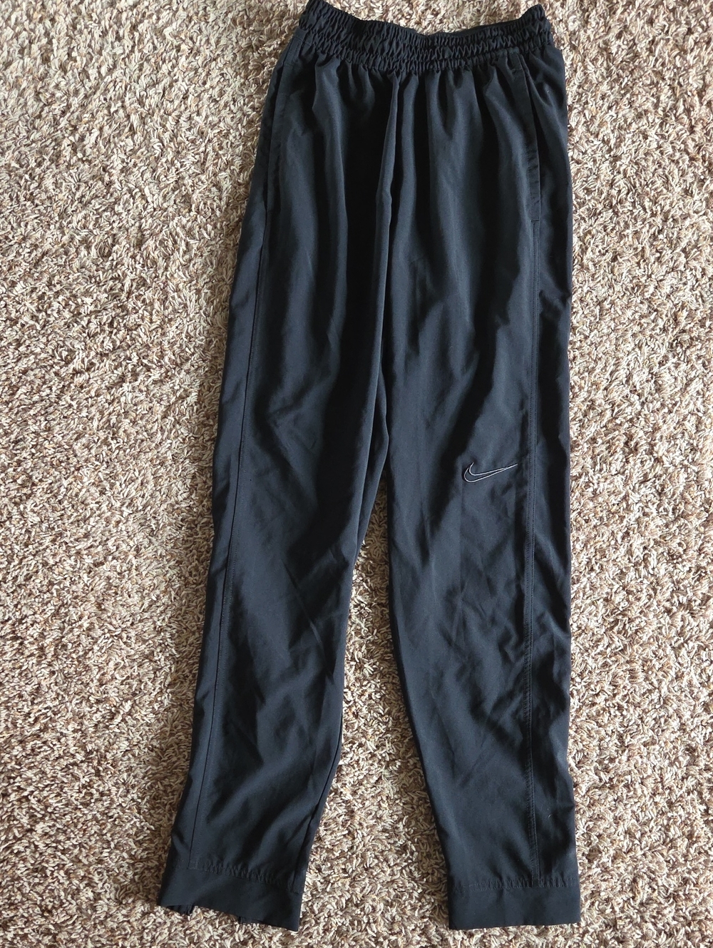 Nike Black Men's Lightweight Jogger Pants